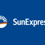 SunExpress ავიაკომპანიის ოფიციალური ლოგო ლურჯ ფონზე