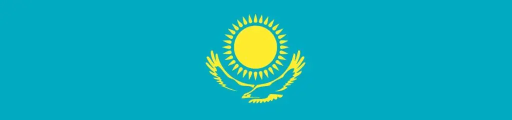 ყაზახეთის დროშა - ლურჯი ფონზე მზე და არწივის გამოსახულება